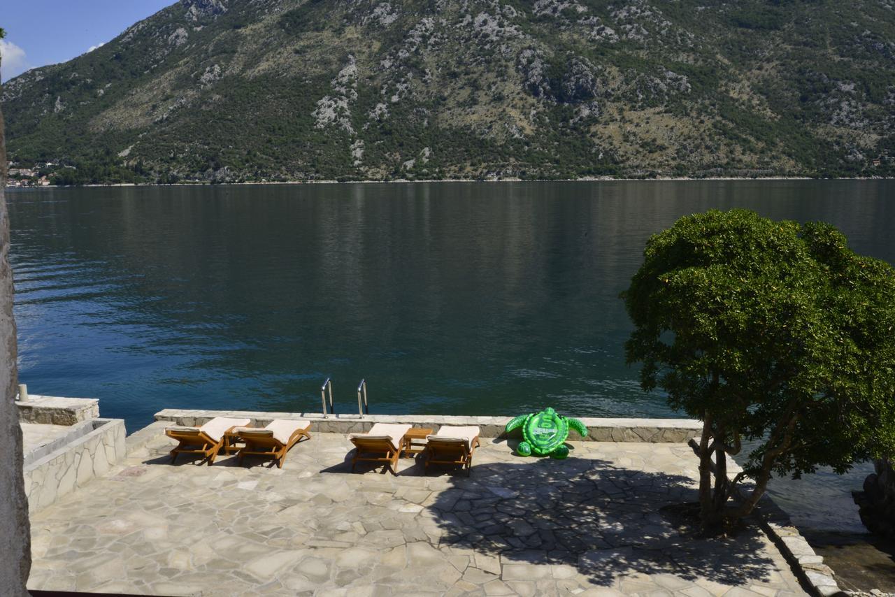 A Hundred Olive Trees Apartments Kotor Exteriör bild
